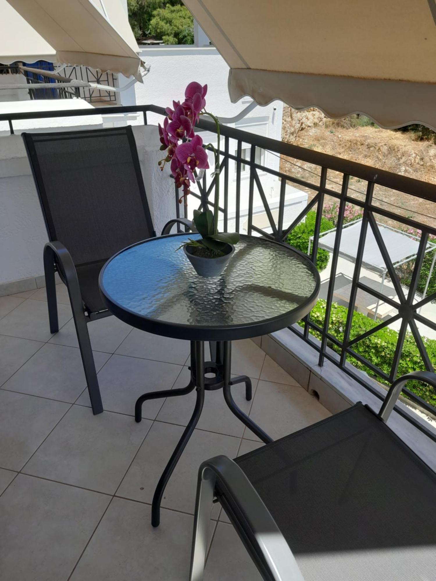 Barbara II Hotel Agia Marina  Buitenkant foto